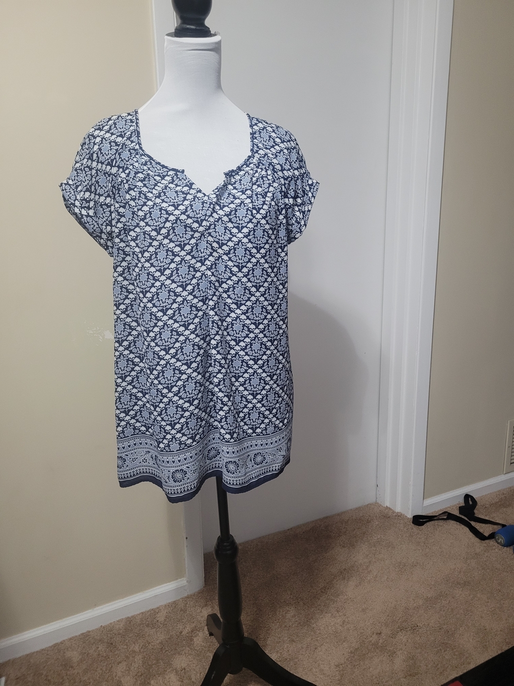 Max Studio Navy and White Printed Short Sleeve Tunic